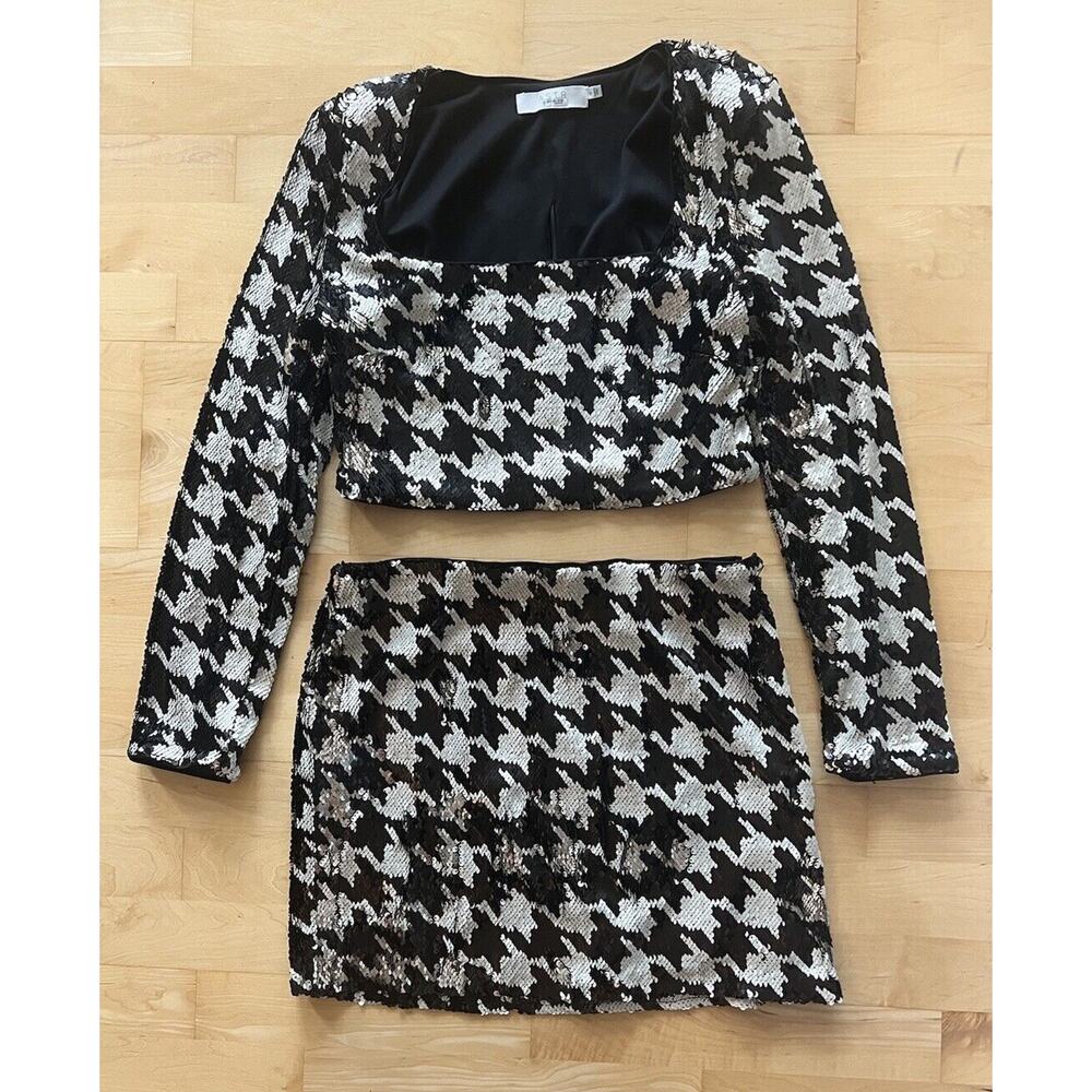 ASTR Darby Houndstooth Black White Sequin Long Sleeve Crop Top Mini Skirt M